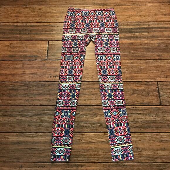 Geometric Print Leggings - Picture 3 of 3